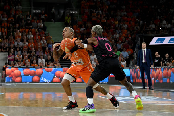 部联赛的黄 部联赛的黄