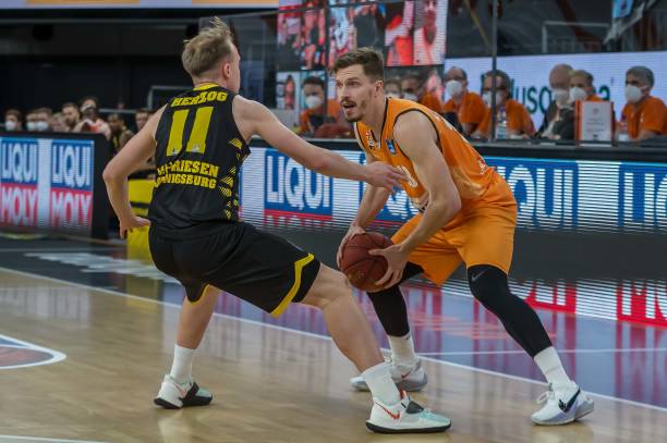 等关键方面 等关键方面