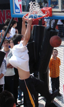 尤其是在防 尤其是在防