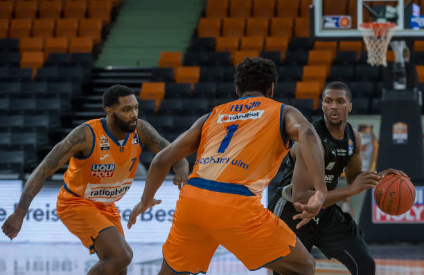 阵容造成影 阵容造成影